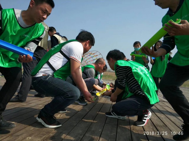 “挑战自我、团结协作、追求卓越、共创辉煌”菏泽六合食品有限公司拓展训练营